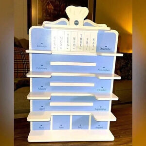 VTG 1997 The Pillsbury Doughboy Wooden Calendar Shelf The Danbury Mint